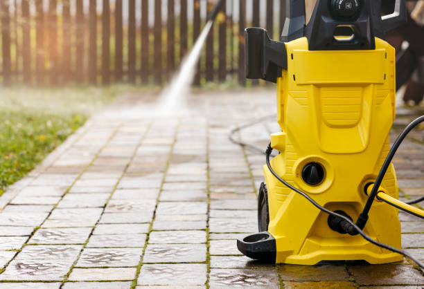 Best Sidewalk and Walkway Pressure Cleaning in Central Islip, NY